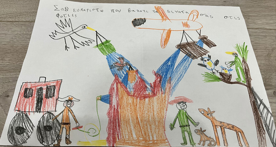 Φωτιά στη Ρόδο -  Συγκινεί η ζωγραφιά κοριτσιού για τους Σλοβάκους πυροσβέστες: «Σας ευχαριστώ που βάλατε τα δυνατά σας» 