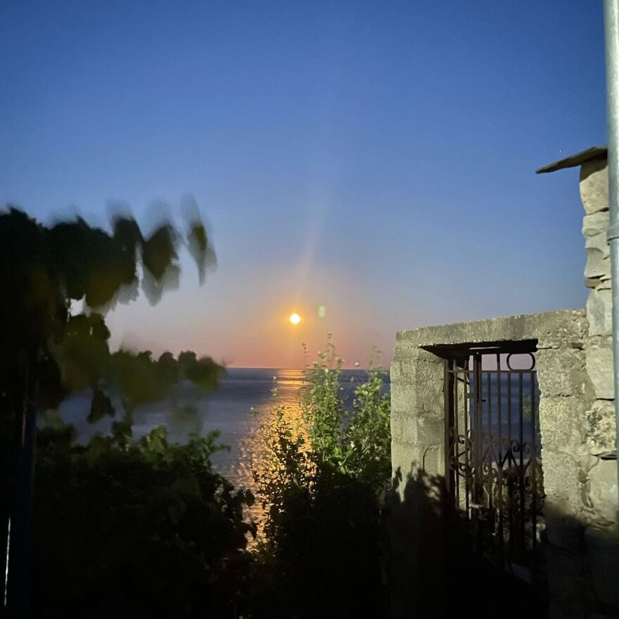 Μαρία Ναυπλιώτου: Τα καλοκαιρινά στιγμιότυπα από τις διακοπές της στην Ικαρία