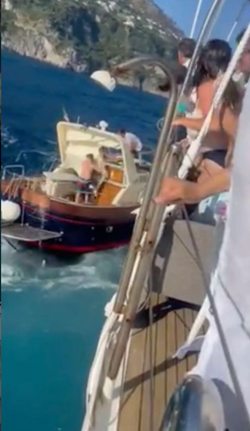 Έκανε όπισθεν ο οδηγός του ταχύπλοου και η προπέλα σκότωσε την πρόεδρο του εκδοτικού οίκου του «Harry Potter»