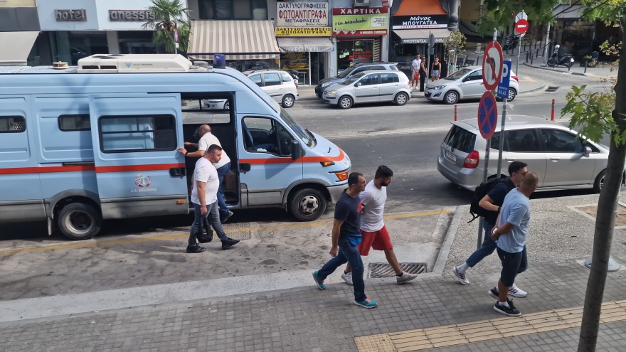 Θεσσαλονίκη: Κακουργηματική δίωξη στον 27χρονο διανομέα που γρονθοκόπησε τον 50χρονο 