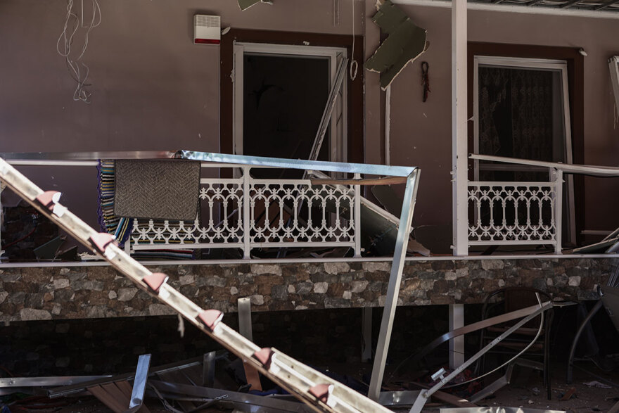 Η έκρηξη στον Ασπρόπυργο ισοπέδωσε σπίτια και αυτοκίνητα - Δείτε φωτογραφίες