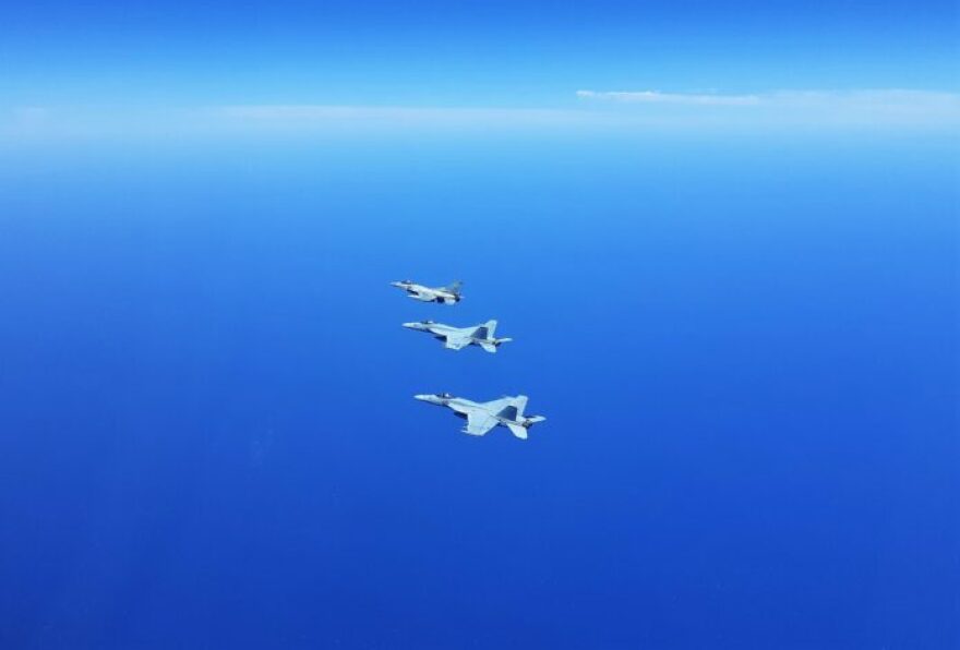 ΓΕΕΘΑ: Ελληνικά F-16 και η φρεγάτα «Έλλη» συμμετείχαν σε άσκηση των ΗΠΑ στο Ιόνιο