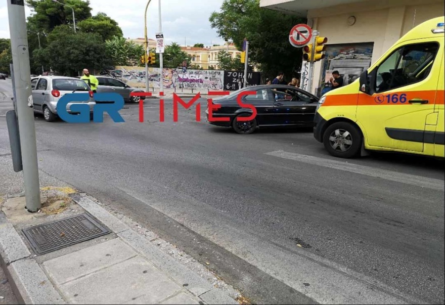 Θεσσαλονίκη: Τέσσερα τροχαία μέσα σε λίγες ώρες - Πέντε τραυματίες