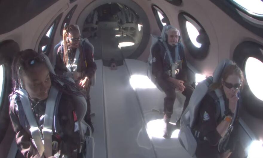 Η Virgin Galactic του Μπράνσον ταξίδεψε ξανά στο Διάστημα - Δείτε βίντεο και φωτογραφίες