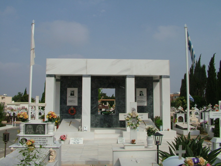 27 χρόνια από τη δολοφονία του Τάσου Ισαάκ: «Τον σκότωσαν οι σκύλοι» - Μια συζήτηση με τον πατέρα του