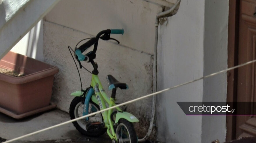 Χανιά: 400 ζευγάρια εξαπατήθηκαν από το κύκλωμα με τις παράνομες υιοθεσίες - Δείτε πού ζούσαν οι παρένθετες μητέρες