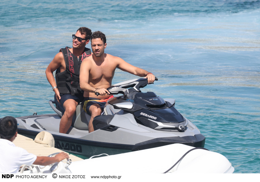 Κωνσταντίνος Αργυρός: Έκανε τζετ σκι στη Μύκονο - Δείτε φωτογραφίες