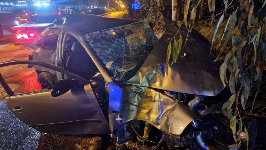 Ζάκυνθος: Νεκρός 21χρονος οδηγός - Το ΙΧ συγκρούστηκε με όχημα τετραμελούς οικογενείας (φωτογραφίες)