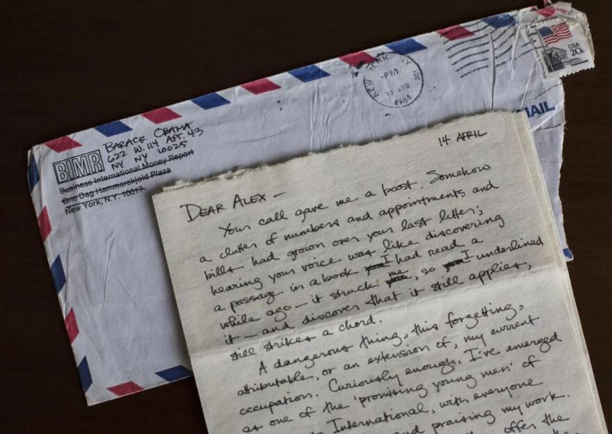 Μπαράκ Ομπάμα: Η άγνωστη επιστολή σε πρώην του - «Κάνω καθημερινά έρωτα σε άνδρες... αλλά στη φαντασία μου»