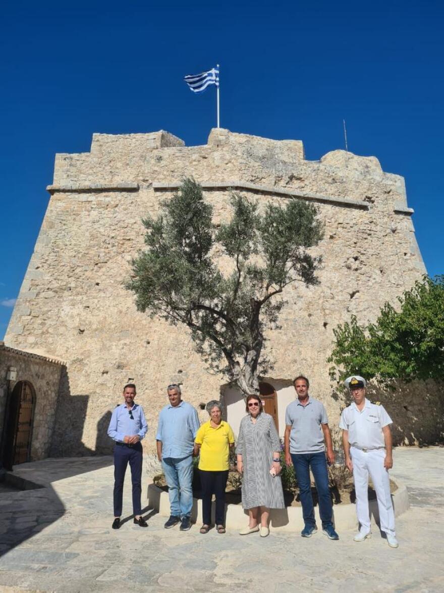 Ναύπλιο - Λίνα Μενδώνη: Στο Μπούρτζι για αυτοψία μετά την επαναλειτουργία του