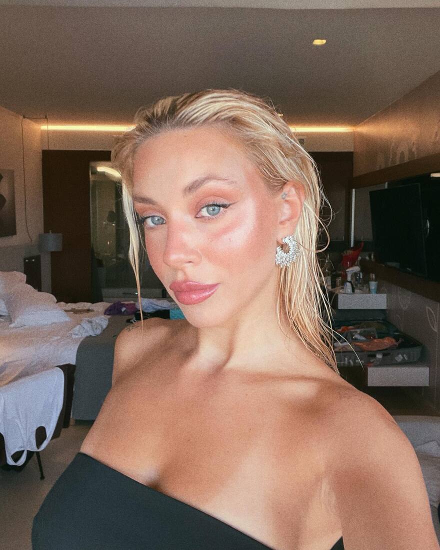 Γαρυφαλλιά Καληφώνη: Οι φωτογραφίες της από την Κρήτη