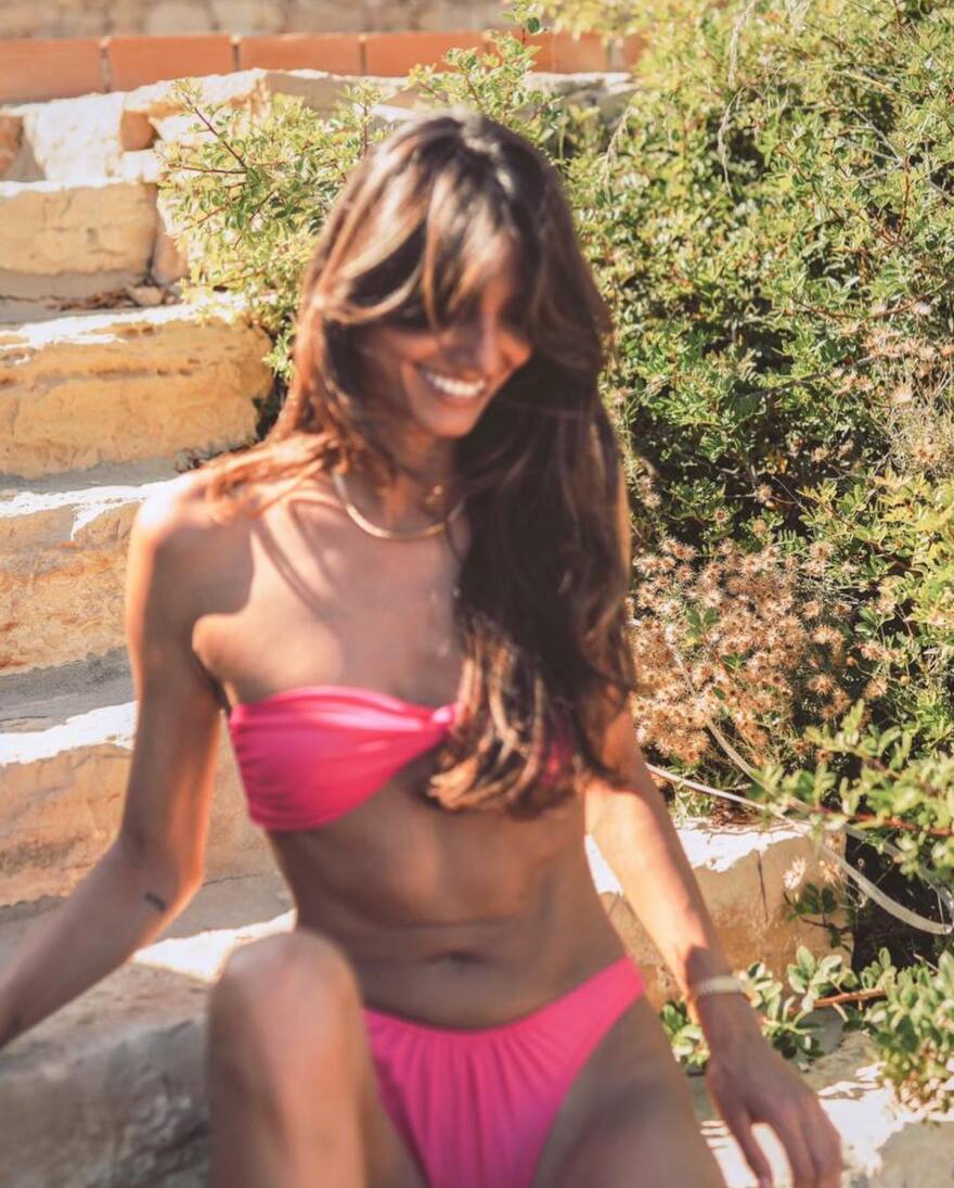 Ηλιάνα Παπαγεωργίου: Ποζάρει με μπικίνι από τις αυγουστιάτικες διακοπές της - Δείτε φωτογραφίες