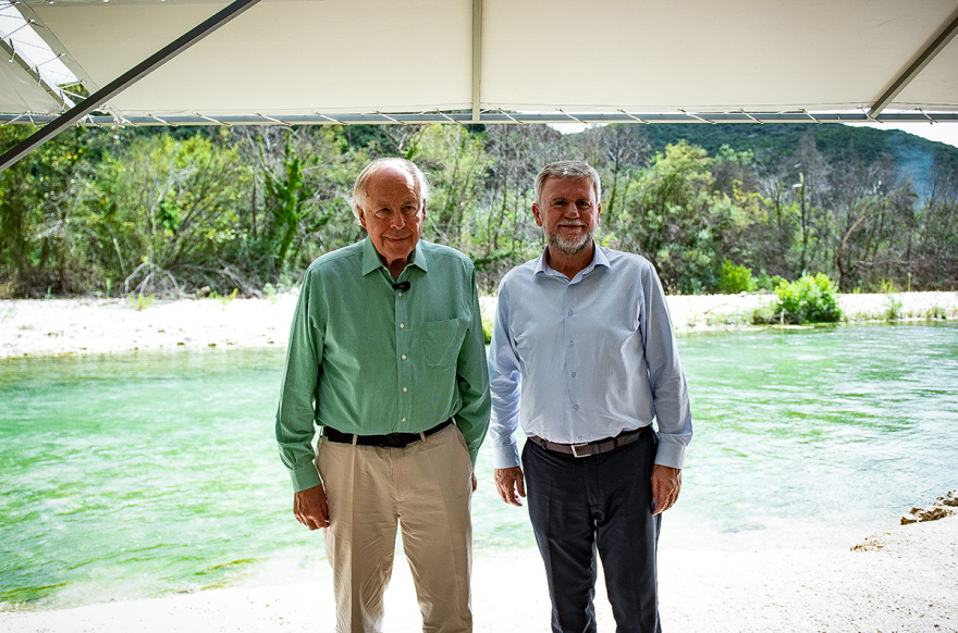 Οι Bulgari στην Παραμυθιά: Η επίσκεψη της οικογένειας εκεί που ξεκίνησαν όλα - Δείτε φωτογραφίες