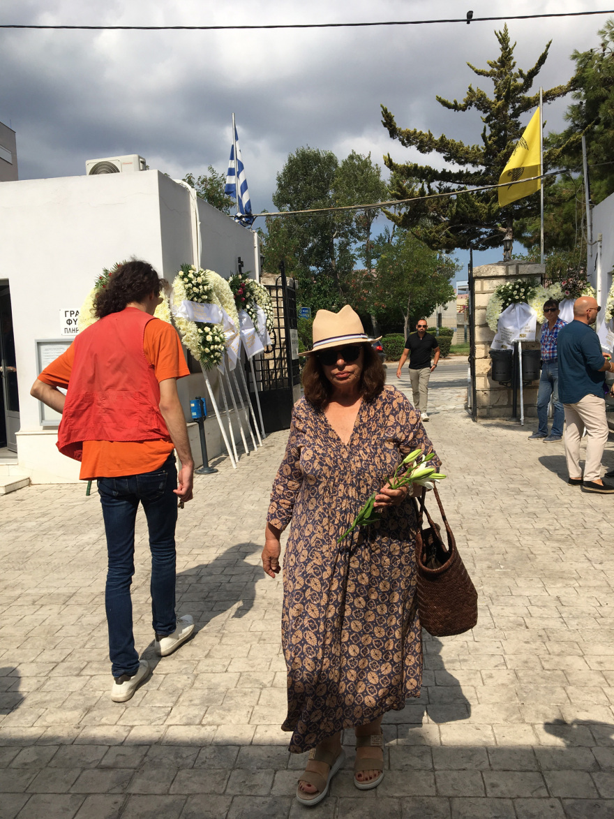 Λιζέτα Νικολάου: Στο Παλαιό Φάληρο η κηδεία της - Το συγκινητικό αντίο του Γιώργου Λιάνη