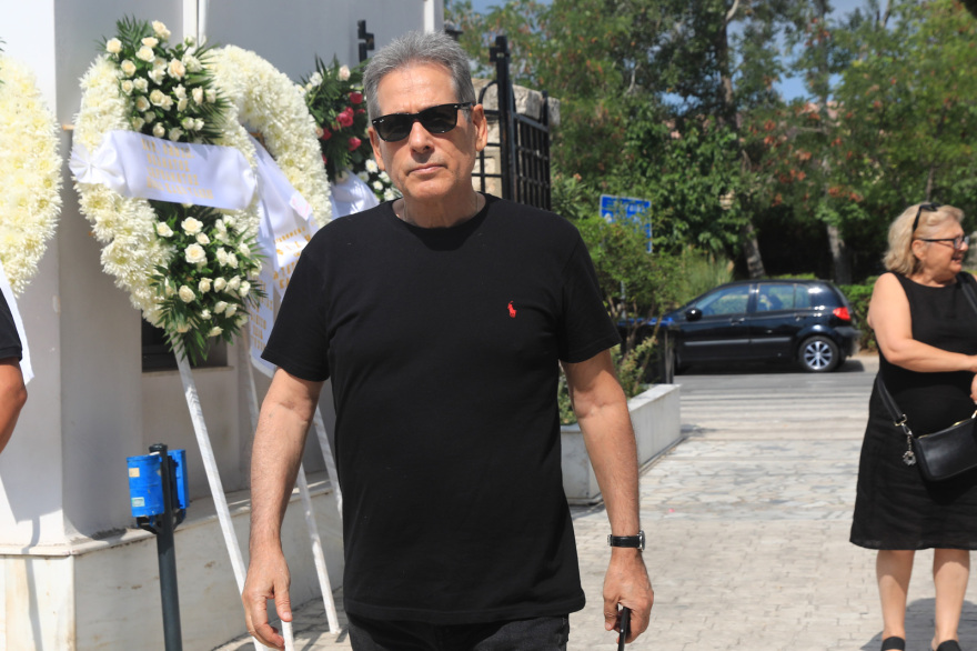 Λιζέτα Νικολάου: Στο Παλαιό Φάληρο η κηδεία της - Το συγκινητικό αντίο του Γιώργου Λιάνη