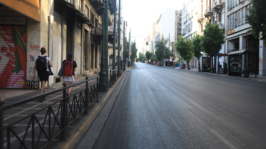 Δεκαπενταύγουστος: Έρημη πόλη η Αθήνα - Αδειοι δρόμοι και ελάχιστοι τουρίστες