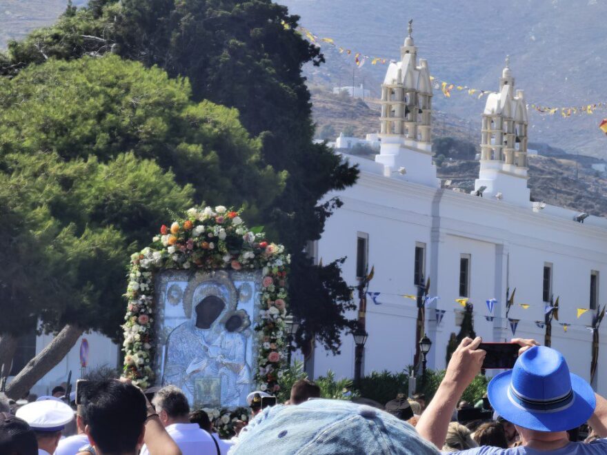 Δεκαπενταύγουστος: Με λαμπρότητα ο εορτασμός στην Παναγία την Εκατονταπυλιανή της Πάρου - Βίντεο και φωτογραφίες