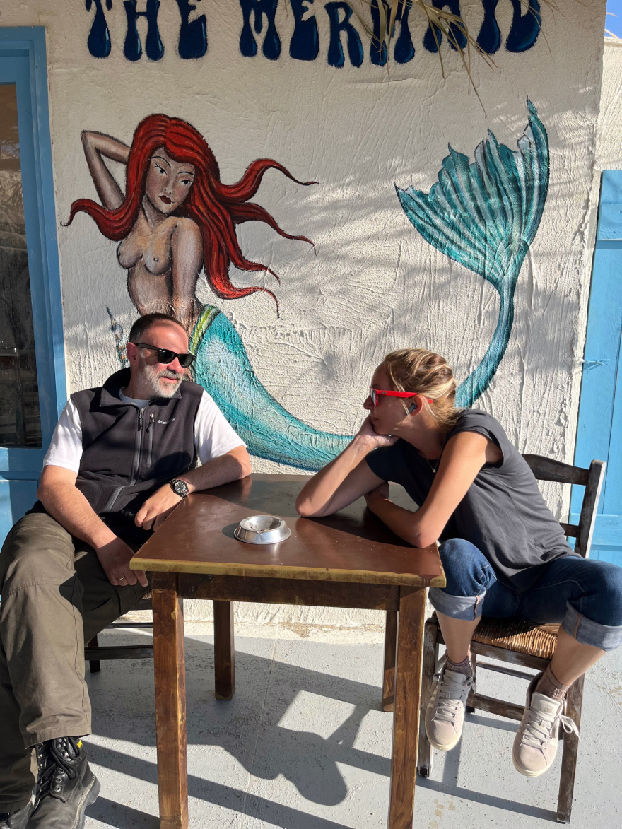 Η Παραλία: Backstage φωτογραφίες από τα γυρίσματα στα Μάταλα - Οι ρόλοι της νέας δραματικής σειράς