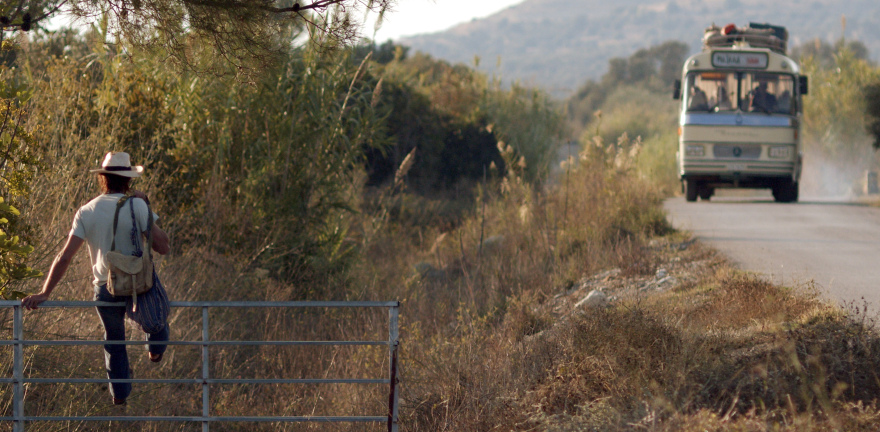 Η Παραλία: Backstage φωτογραφίες από τα γυρίσματα στα Μάταλα - Οι ρόλοι της νέας δραματικής σειράς