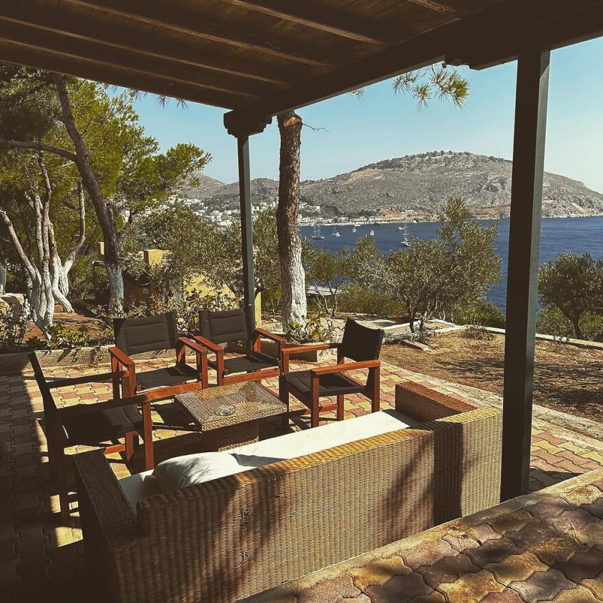 Ζενεβιέβ Μαζαρί: Κάνει διακοπές στη Λέρο 