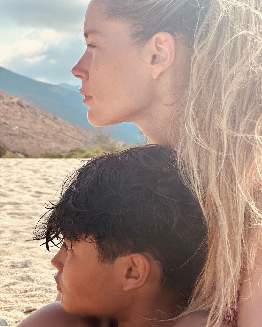 H Ντάουτσεν Κρους αποθεώνει την Ελλάδα με στίχους του Οδυσσέα Ελύτη