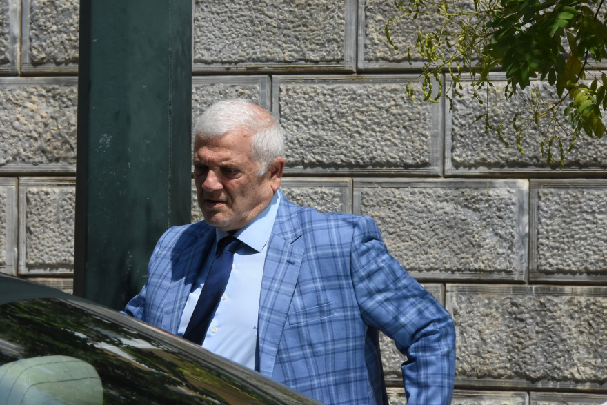 Μέγαρο Μαξίμου: Η στιγμή της αποχώρησης των προέδρων Ολυμπιακού, Παναθηναϊκού και ΑΕΚ