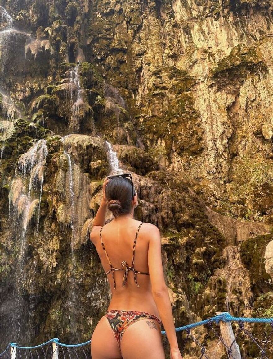 Τζοάνα Σανθ: Άφησε πίσω της τον φυλακισμένο Ντάνι Άλβες και τα... πέταξε όλα στις διακοπές της - Δείτε φωτογραφίες 