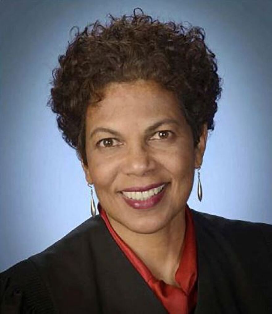 Ντόναλντ Τραμπ: Συνελήφθη γυναίκα που απείλησε τη ζωή της δικαστή στη δίκη του - «Αν δεν εκλεγεί το 2024, θα σε σκοτώσουμε»