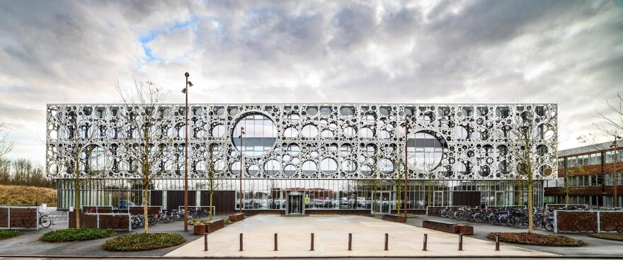 Οδηγός σπουδών για 12 χώρες: Τα δίδακτρα, η διαδικασία, οι «καλές» σχολές και το κόστος ζωής