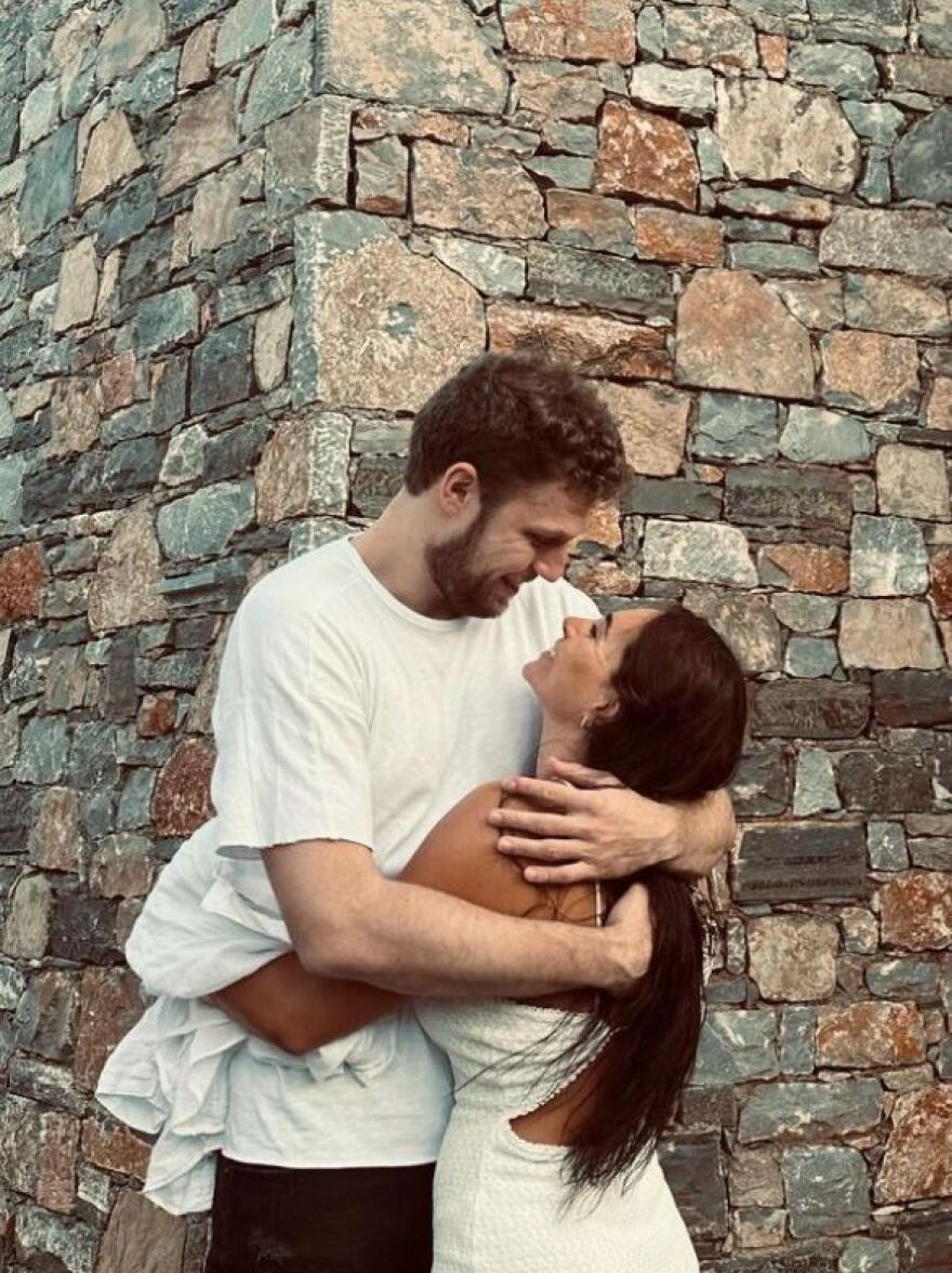 Φουλ ερωτευμένοι Βεζένκοβ και Ελευθεριάδου: «Ένα καλοκαίρι που θα θυμόμαστε» - Δείτε φωτογραφίες 