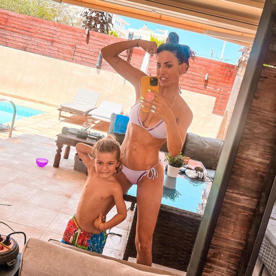 Φελίσια Τσαλαπάτη για το διαζύγιό της: «Πήρα το παιδί μου που ήταν 3 μηνών και φύγαμε από το σπίτι»