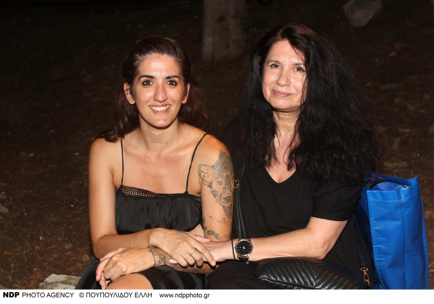 Μαρία Διακοπαναγιώτου: Στην Επίδαυρο με τη μητέρα της 