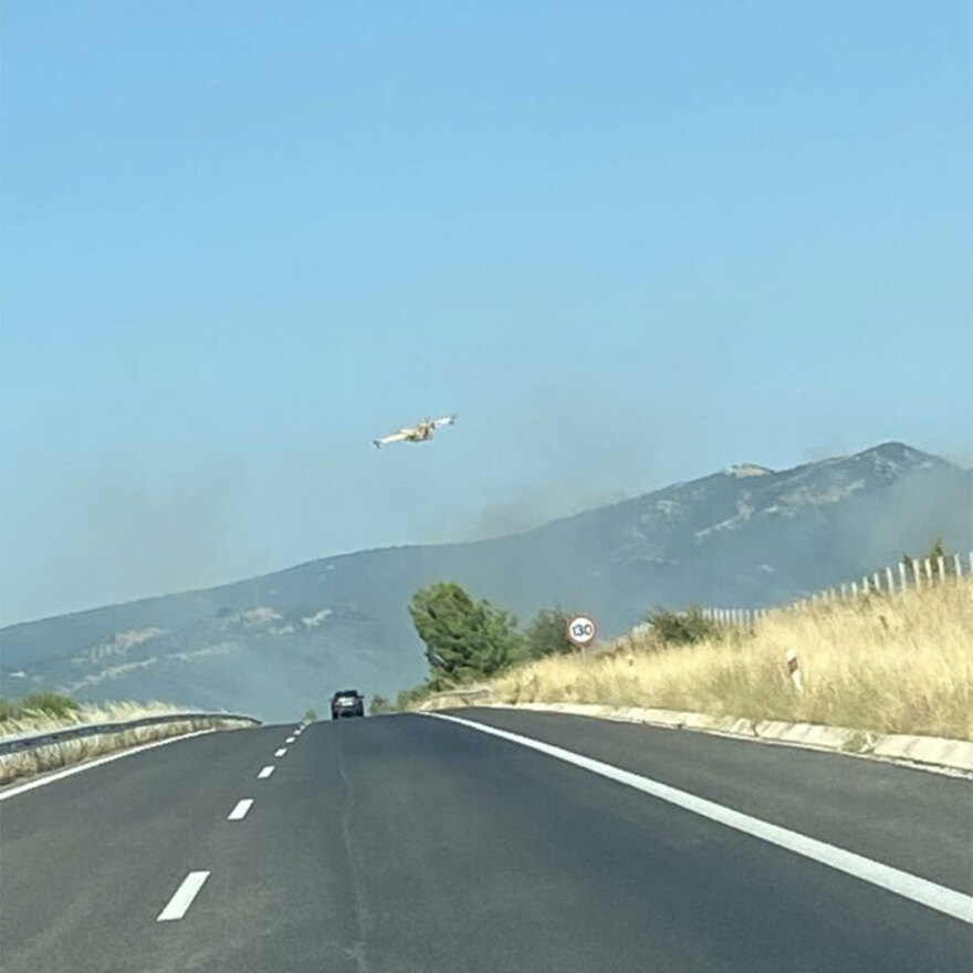 Μαίνεται η φωτιά στην Αλεξανδρούπολη: Εκκενώθηκαν Νίψα, Αετοχώρι και Πεύκα - Μήνυμα από το 112