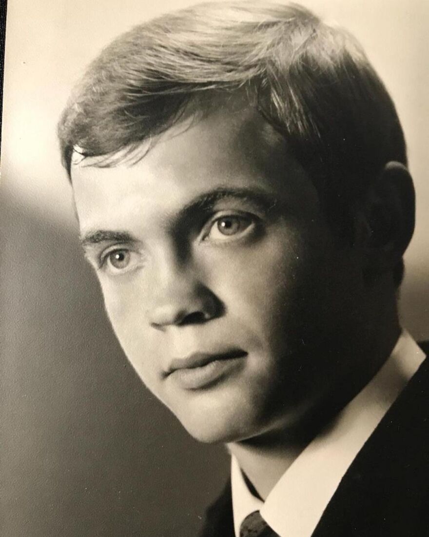 Λάουρα Νάργες: Η βόλτα με τον γιο της στη γειτονιά που μεγάλωσε - «Σε αυτόν τον δρόμο μεγάλωσε η μαμά»