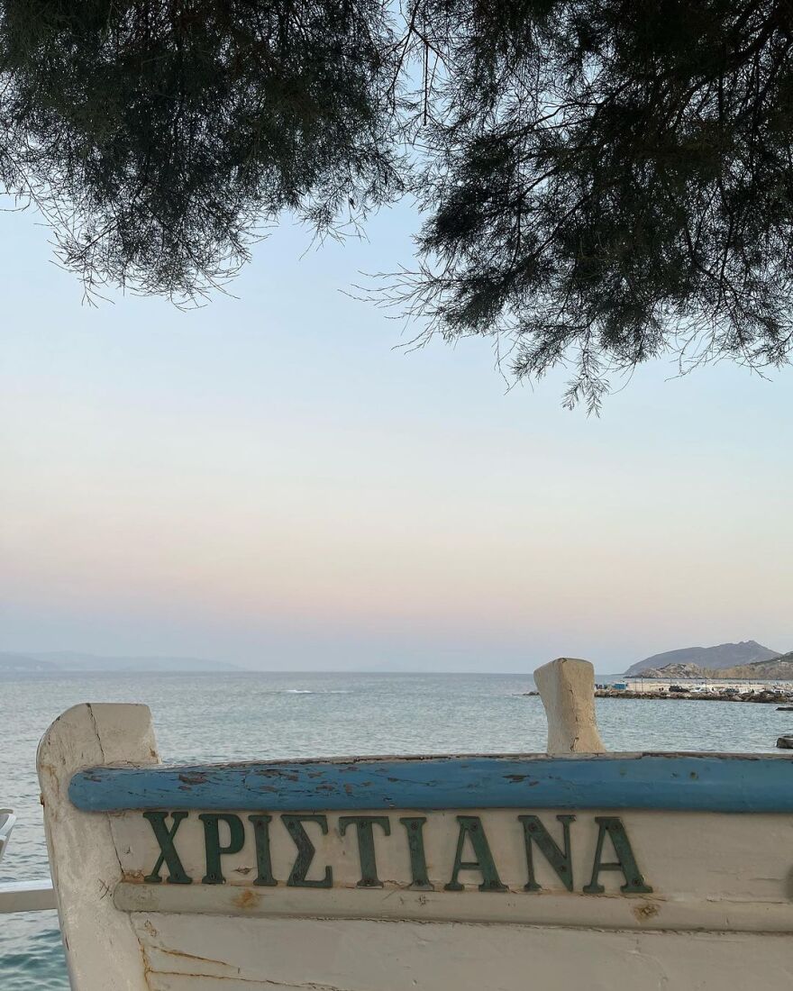 Μαρία Ναυπλιώτου: Ποζάρε με μαγιό από τις διακοπές της στην Πάρο