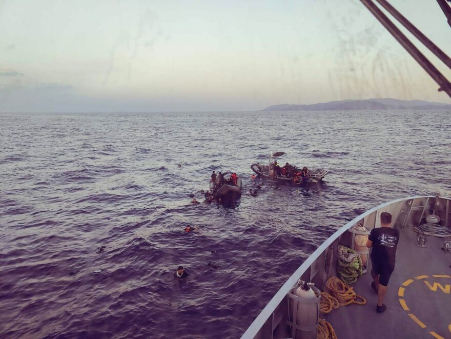 Λέσβος: Βίντεο από τον εντοπισμό και τη διάσωση 40 μεταναστών