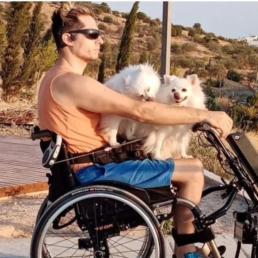 Βάρκιζα: «Τώρα θα γίνεις κανονικός άγγελος» - Θλίψη για τον 40χρονο που σκοτώθηκε στην Αθηνών - Σουνίου