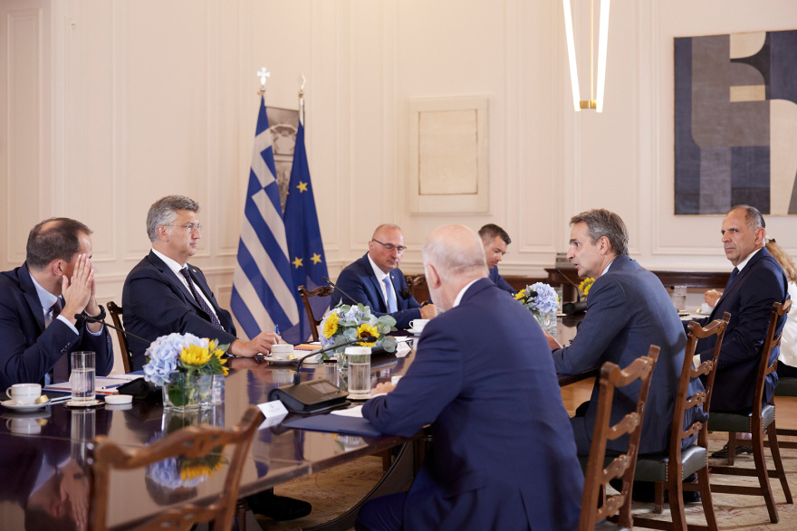 Νέα Φιλαδέλφεια: Οι Κροάτες θέλουν απελευθέρωση συλληφθέντων - «Η έρευνα είναι σε κρίσιμη καμπή» απαντά η Αθήνα