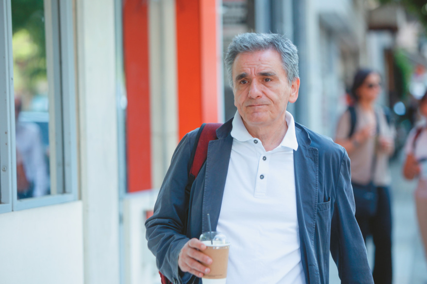 ΣΥΡΙΖΑ: Η Έφη, ο Κασσελάκης και ο... ρυθμιστής Παππάς