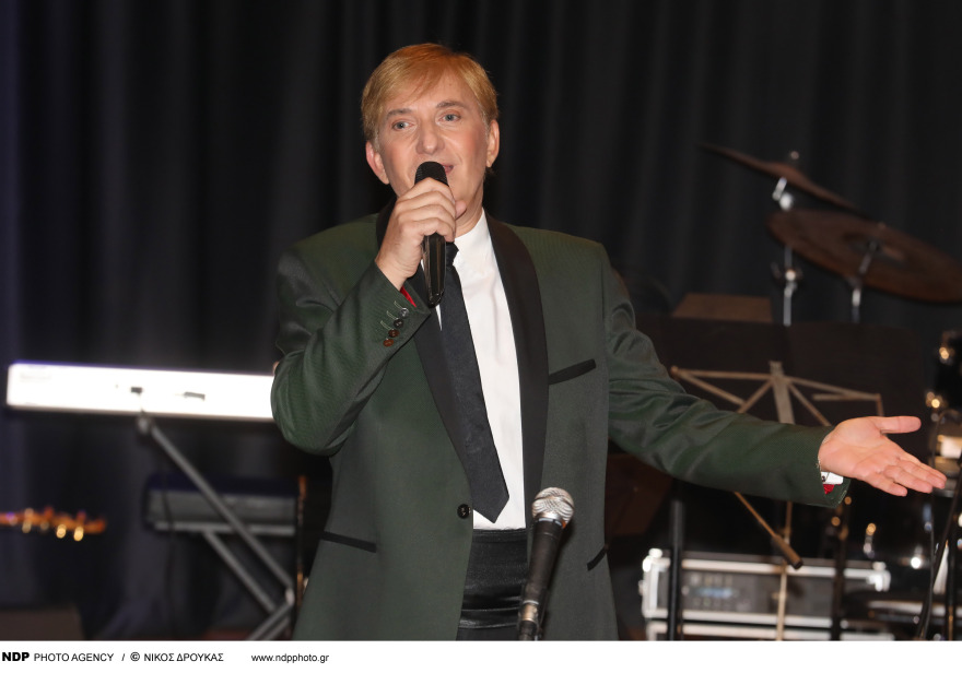 Μάκης Δελαπόρτας: «Η Αλίκη Βουγιουκλάκη έφυγε έτσι όπως προφανώς ήθελε, στα φώτα, στα πρωτοσέλιδα»