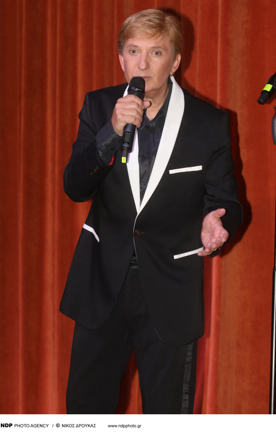 Μάκης Δελαπόρτας: «Η Αλίκη Βουγιουκλάκη έφυγε έτσι όπως προφανώς ήθελε, στα φώτα, στα πρωτοσέλιδα»