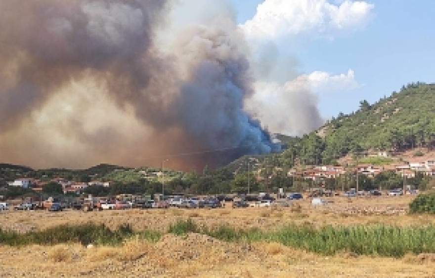 Φωτιά στη Ροδόπη: Εντολή εκκένωσης του χωριού Γρατίνη - Μηνύματα του «112» σε 11 οικισμούς που κινδυνεύουν