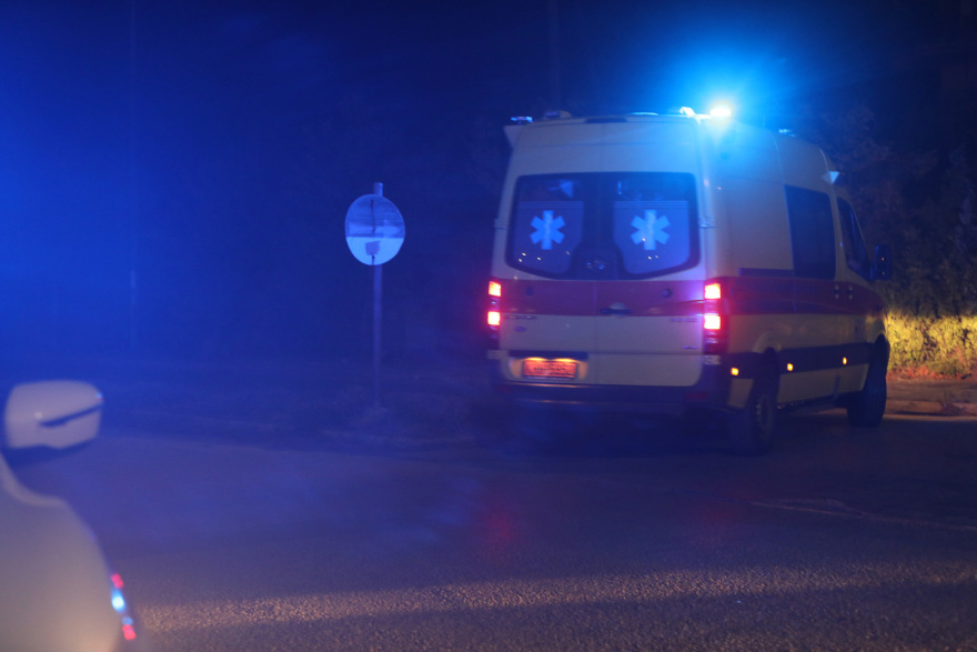 Φωτιά στην Αλεξανδρούπολη: Σε πλοίο στο λιμάνι ασθενείς του νοσοκομείου μετά την εκκένωση, σε τέντες τα σοβαρά περιστατικά - Δείτε βίντεο