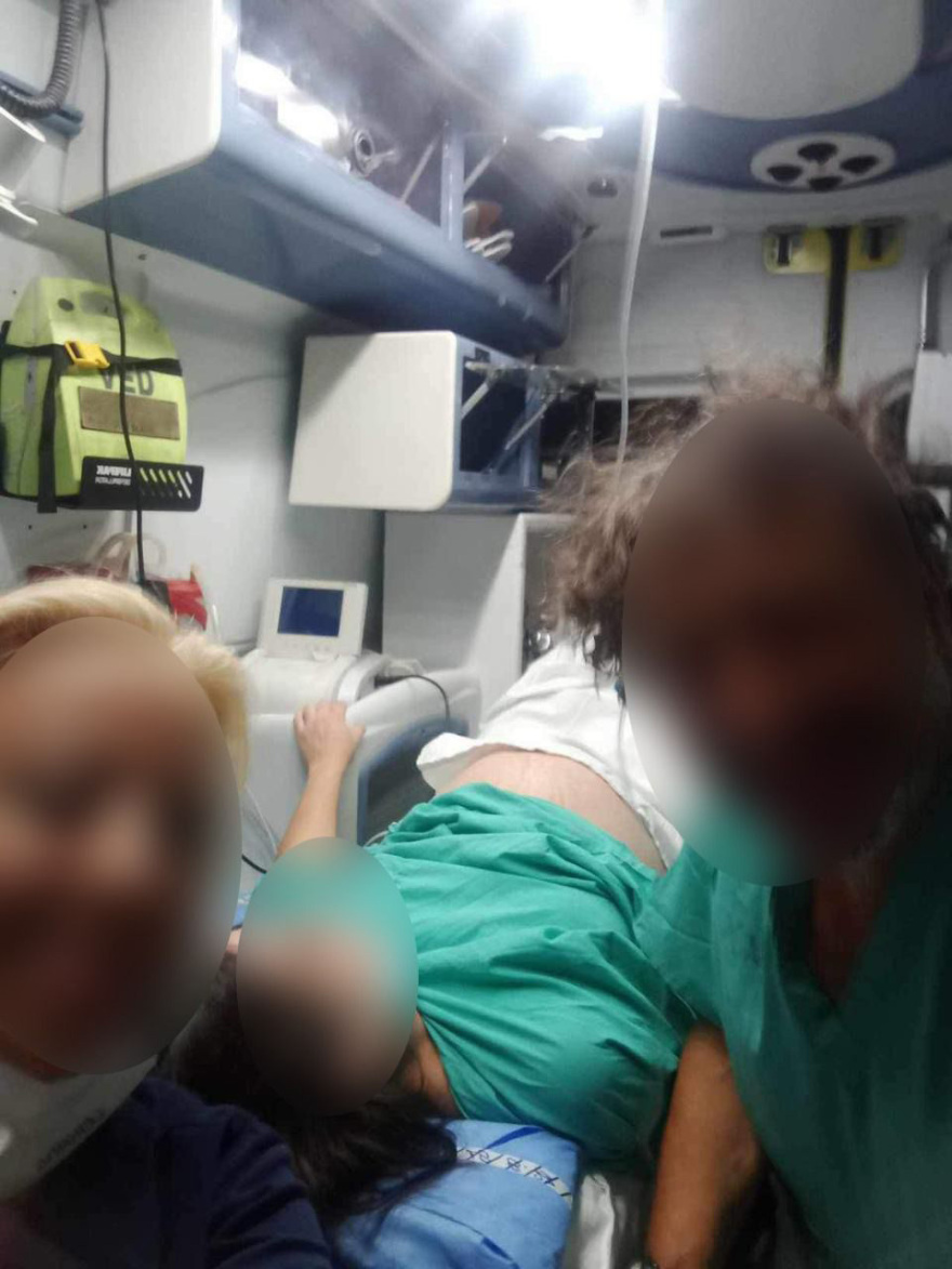 Αλεξανδρούπολη: Η δύσκολη επιχείρηση εκκένωσης του νοσοκομείου -  Έγκυος γέννησε καθοδόν σε ασθενοφόρο