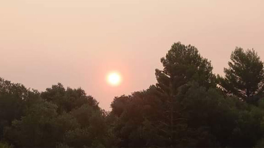 Φωτιές: 110.000 τετρ. χιλιόμετρα καλύπτει ο καπνός από τις πυρκαγιές το πρωί της Τρίτης