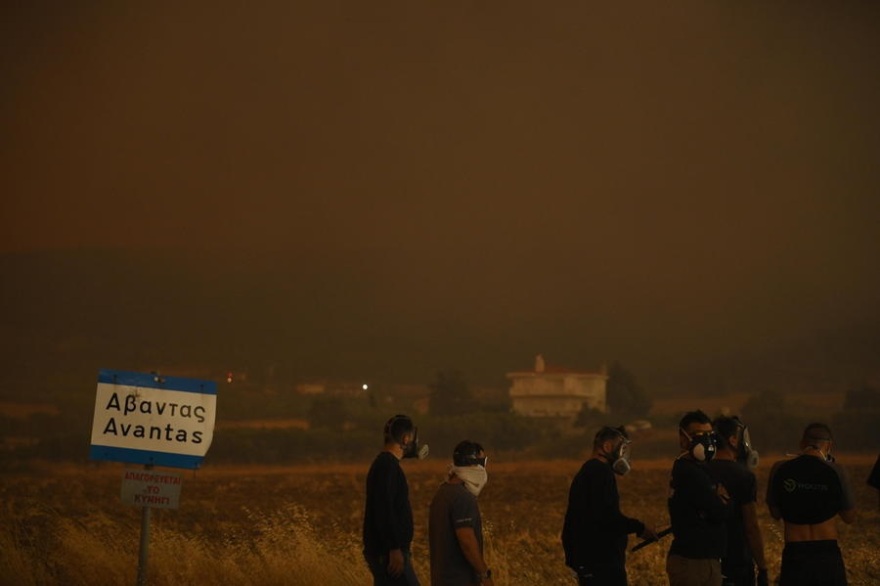 Συναγερμός στην Αλεξανδρούπολη: Εκκενώνονται ακόμα 8 οικισμοί, ανησυχία για αποθήκες πυρομαχικών