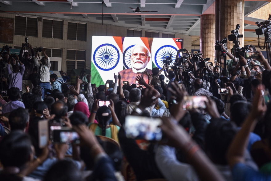 Ινδία: «Νικήσαμε, είμαστε στο φεγγάρι» - Ξέφρενοι πανηγυρισμοί για την προσσελήνωση του «Chandrayaan-3»