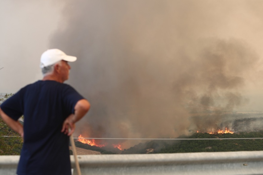Φωτιές: Τρία τα ενεργά μέτωπα στον Έβρο - Εκκενώσεις οικισμών στη Ροδόπη