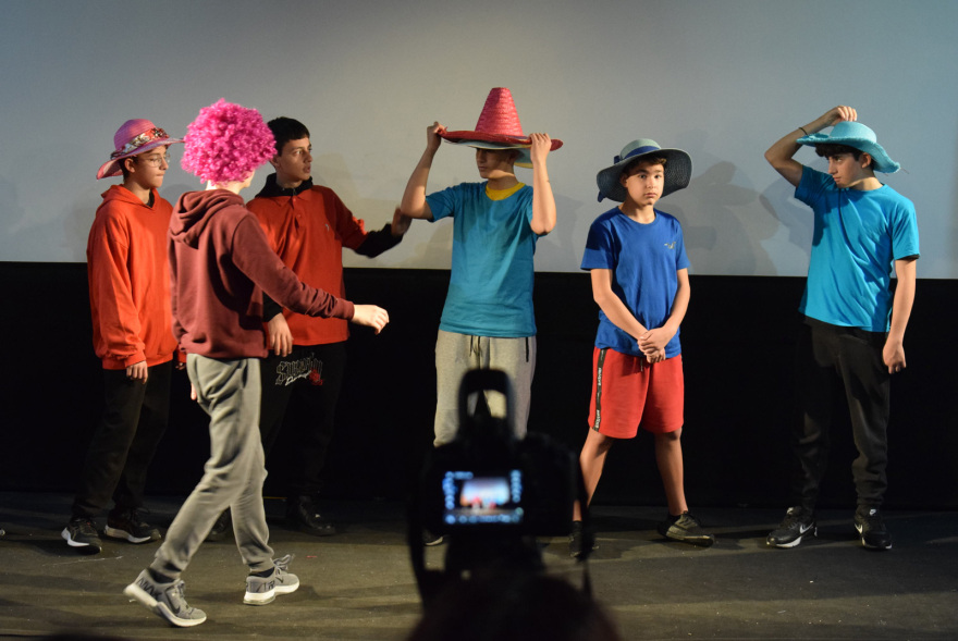 «Καρπός»: Τα παιδιά μαθαίνουν την έκφραση μέσα από τη γλώσσα του κινηματογράφου