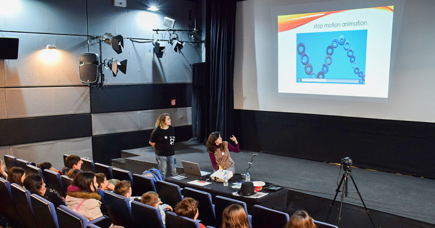 «Καρπός»: Τα παιδιά μαθαίνουν την έκφραση μέσα από τη γλώσσα του κινηματογράφου